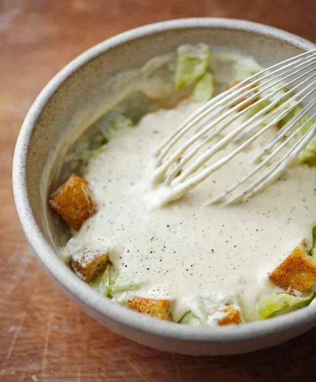 Caesar Salad Dressing (Classic, Creamy & 5 Minutes) 🥗