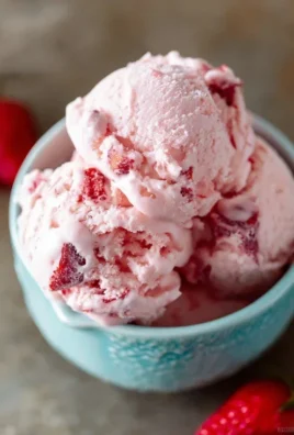 Homemade Strawberry Ice Cream