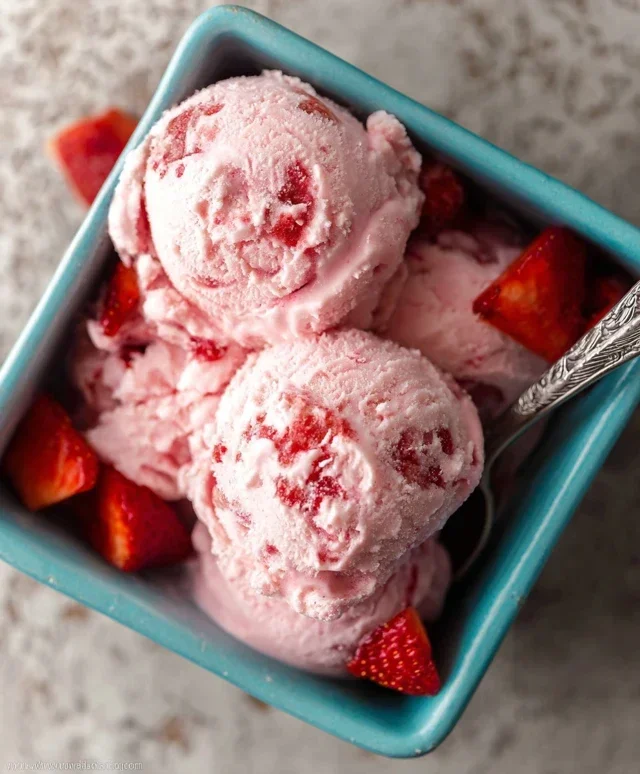 Homemade Strawberry Ice Cream