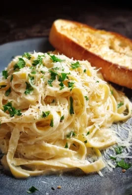 Fettuccine Alfredo