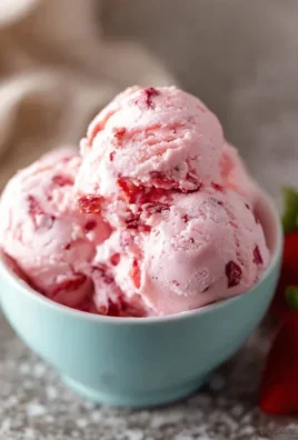 Homemade Strawberry Ice Cream